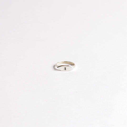 Anillo Signet Inicial
